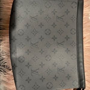 Louis Vuitton Pochette Voyage Mm Monogram Eclipse Toiletry